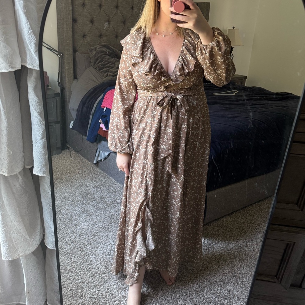 Chic Long Sleeve Floral Maxi Dress